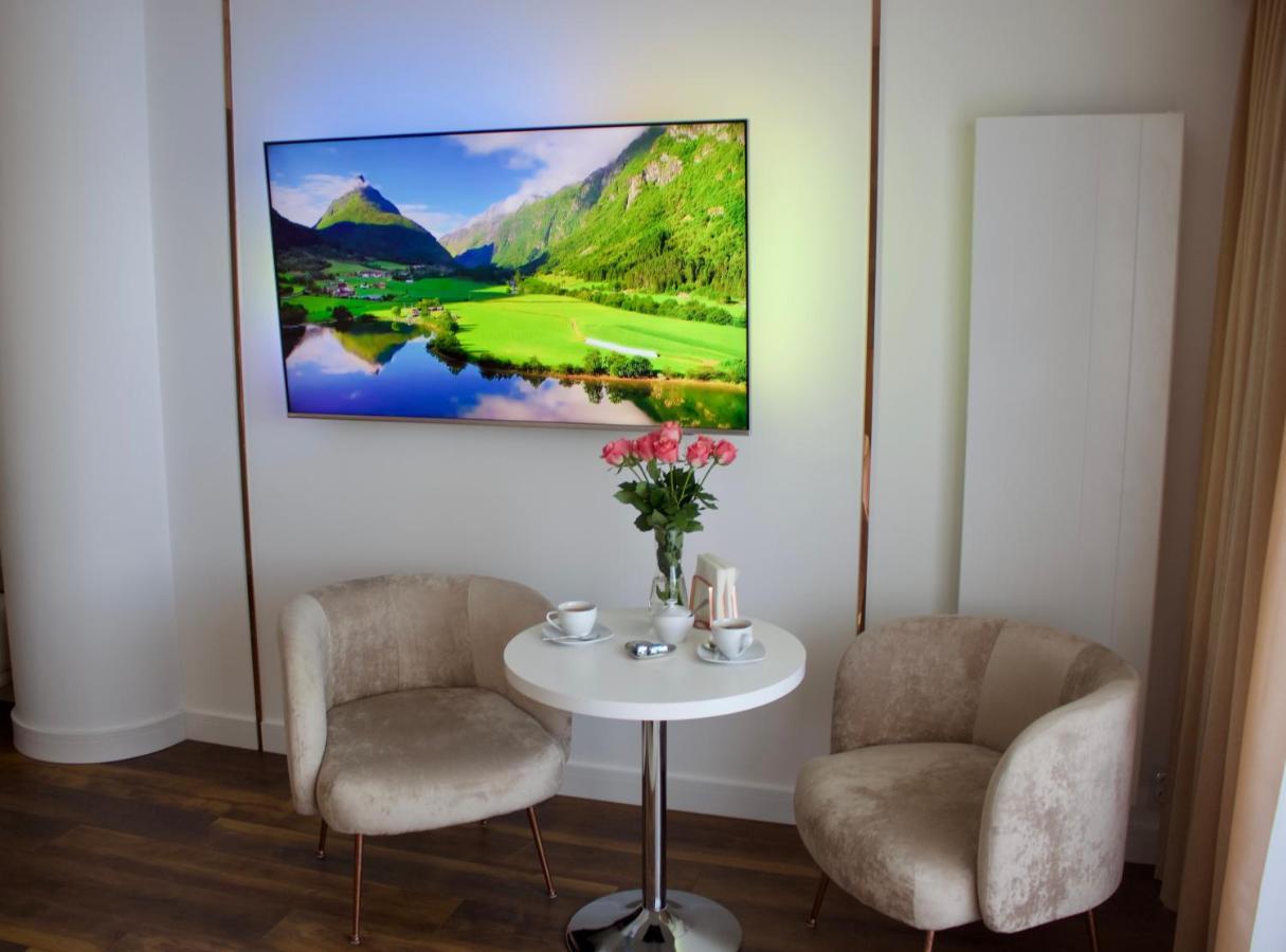Hanza Tower -M&M Luxury Apartment 슈체친 외부 사진